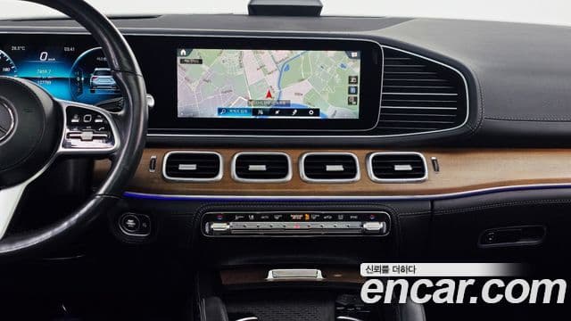 Mercedes-Benz GLE-Class 2021 — ფოტო 12/20