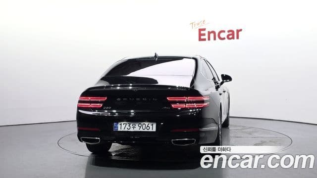 Genesis Electrified G80 2022 — ფოტო 4/20