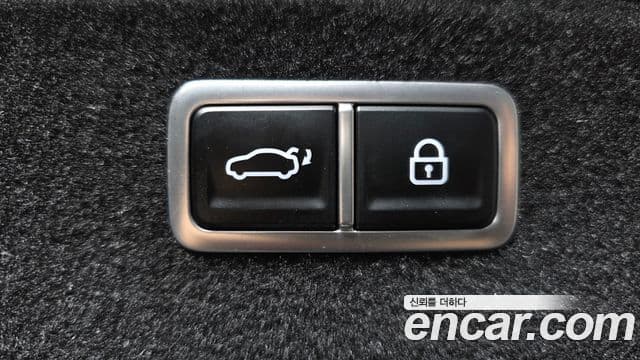 Genesis Electrified G80 2022 — ფოტო 18/20