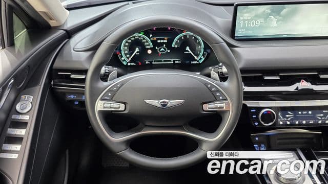 Genesis Electrified G80 2023 — Şəkil 13/20