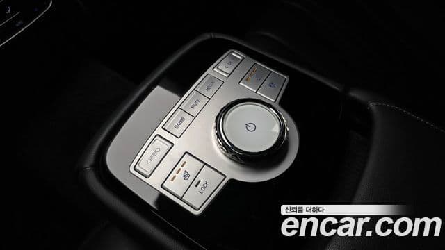 Genesis G80 2023 — Photo 22/35