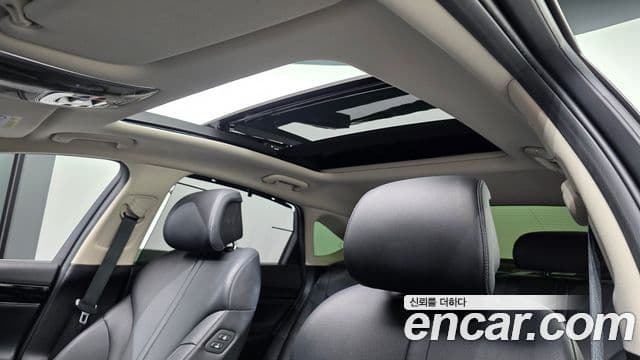 Genesis G80 2023 — Photo 26/35