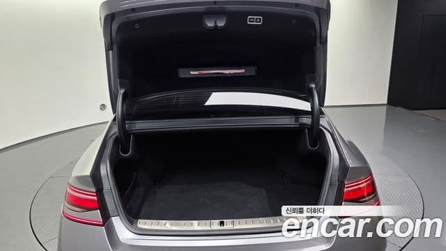 Genesis G90 2022 — Şəkil 10/20