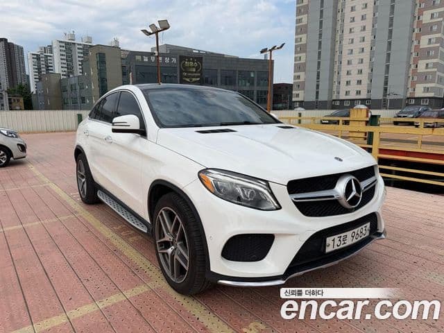 Mercedes-Benz GLE-Class 2018 — ფოტო 10/19