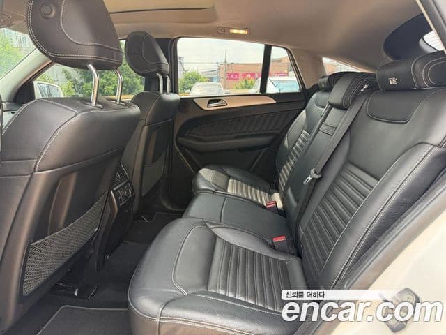 Mercedes-Benz GLE-Class 2018 — ფოტო 7/19
