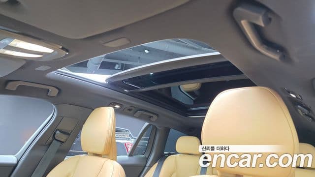 Volvo V60 Cross Country 2024 — ფოტო 16/20