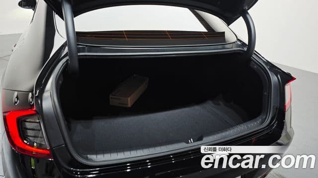 Hyundai Sonata 2022 — ფოტო 16/20