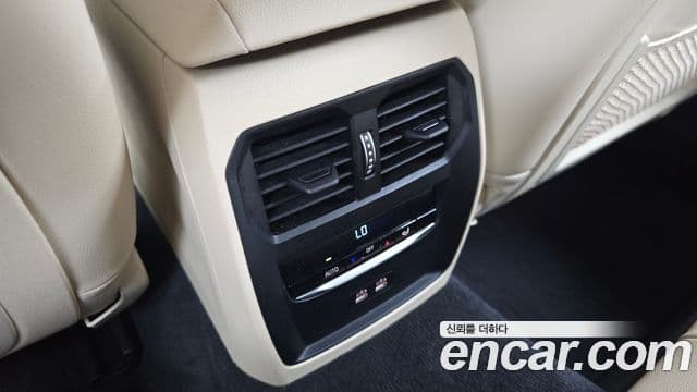 BMW 3 Series 2022 — Фото 18/20