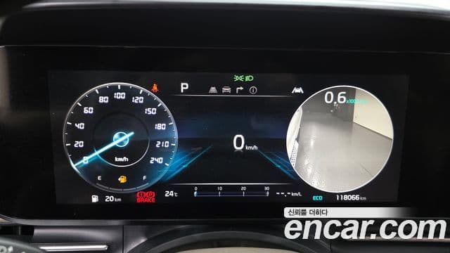 Kia Carnival 2021 — Şəkil 8/20