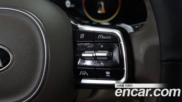 Kia Carnival 2021 — Şəkil 14/20