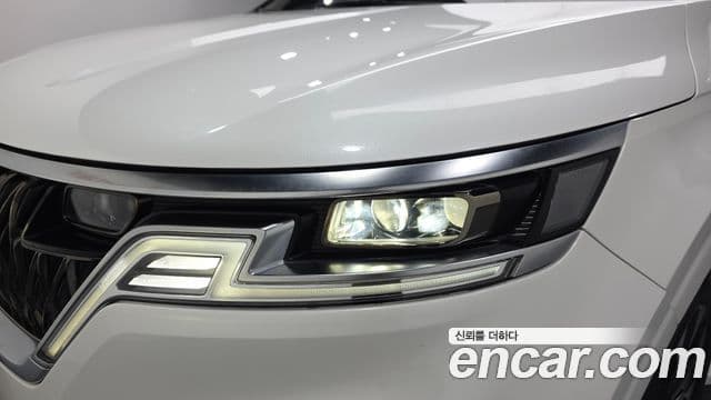 Kia Carnival 2021 — Şəkil 12/31
