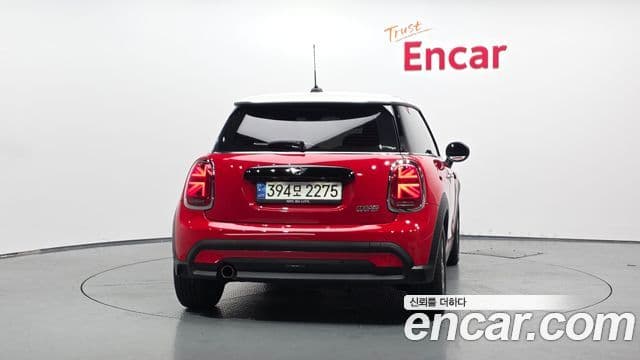 Mini Cooper 2022 — ფოტო 4/20