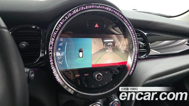Mini Cooper 2022 — ფოტო 14/20