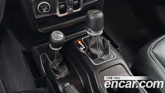 Jeep Wrangler 2019 — Photo 14/33