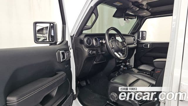 Jeep Wrangler 2019 — Photo 9/33