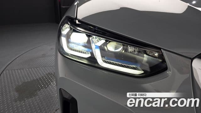 BMW X4 2025 — Photo 25/33