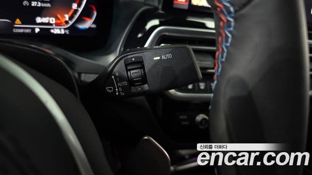 BMW X4 2025 — Photo 30/33