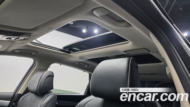 Genesis GV80 2023 — ფოტო 19/20