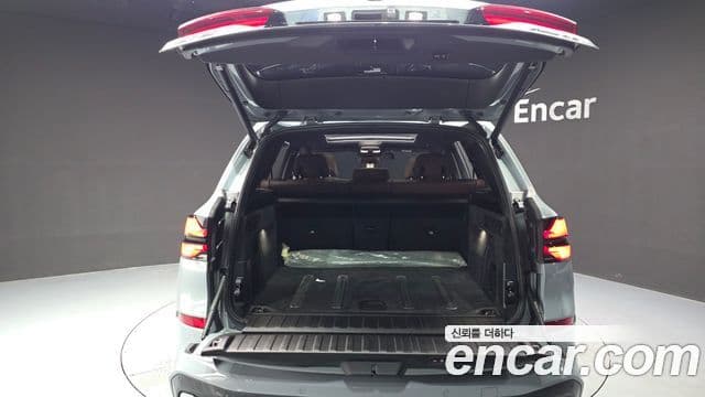 BMW X5 2024 — Photo 8/34