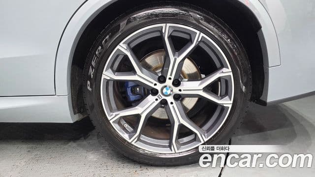 BMW X5 2024 — Photo 15/34