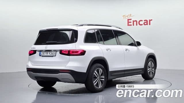 Mercedes-Benz GLB-Class 2021 — Şəkil 2/20