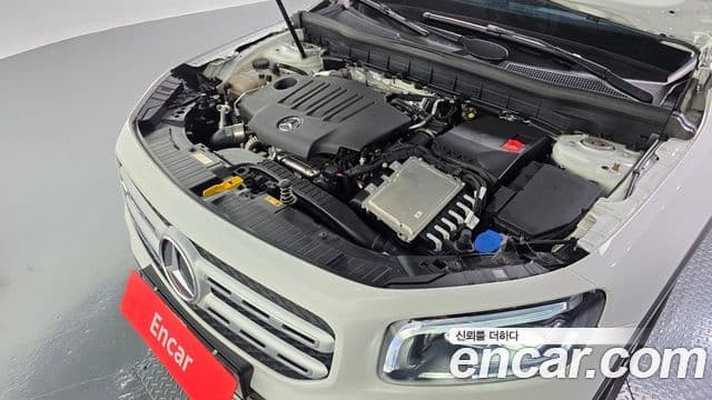 Mercedes-Benz GLB-Class 2021 — Şəkil 6/20