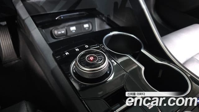 Kia K5 2021 — Şəkil 9/20