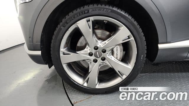Genesis GV80 2020 — Photo 19/38
