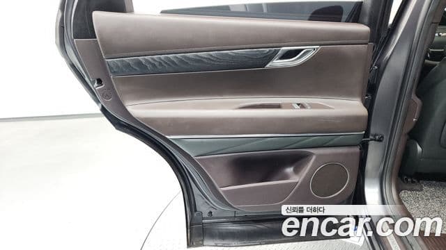 Genesis GV80 2020 — Photo 36/38