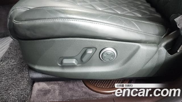 Genesis GV80 2020 — Photo 12/38