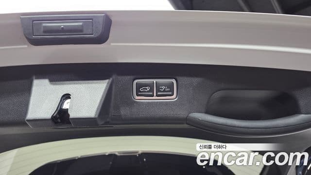 Kia Sorento 2024 — ფოტო 17/20