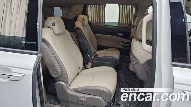 Kia Carnival 2023 — Şəkil 12/20