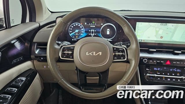 Kia Carnival 2023 — Şəkil 13/20