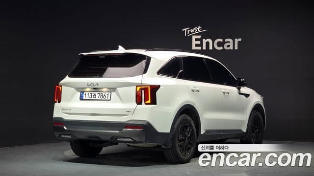 Kia Sorento 2024 — Фото 2/20