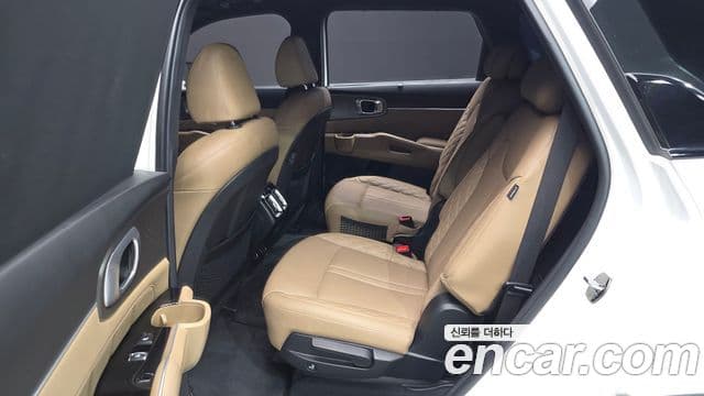 Kia Sorento 2024 — Фото 12/20