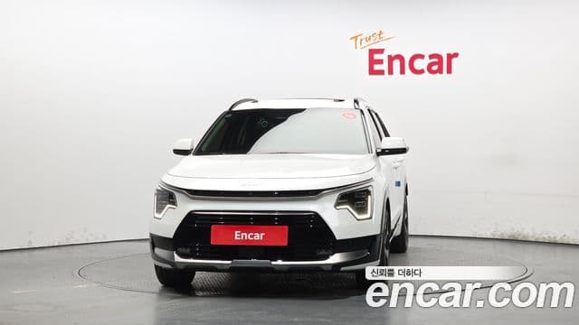 Kia Niro 2022 — ფოტო 3/20