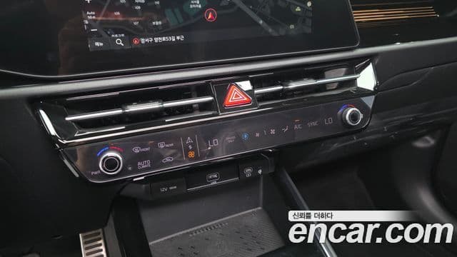 Kia Niro 2022 — ფოტო 17/20