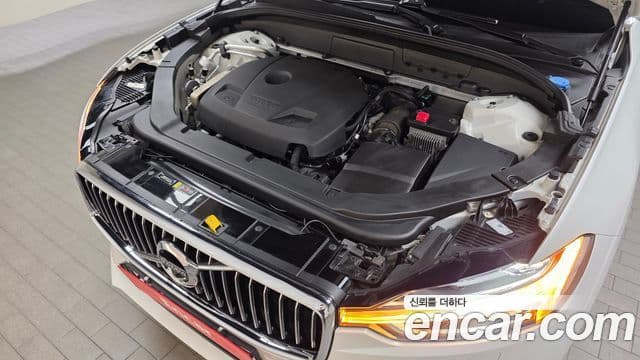 Volvo XC60 2019 — Şəkil 6/20