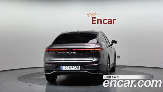 Toyota Crown Crossover 2025 — Şəkil 29/33