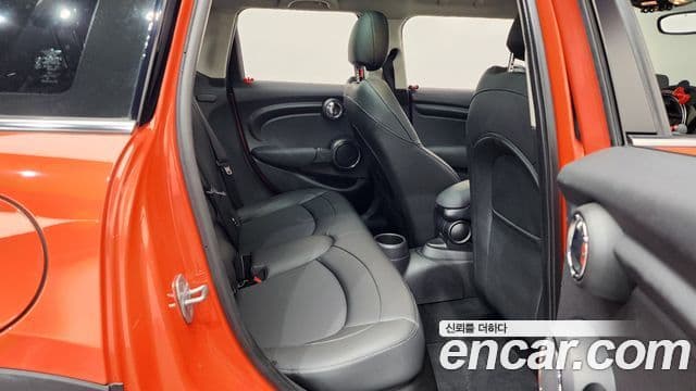 Mini Cooper 2021 — Şəkil 13/33