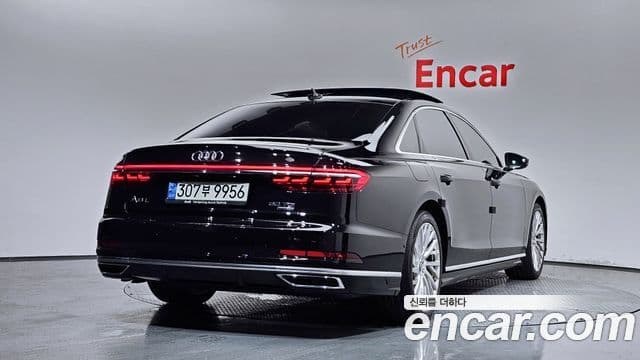 Audi A8 2020 — ფოტო 2/20
