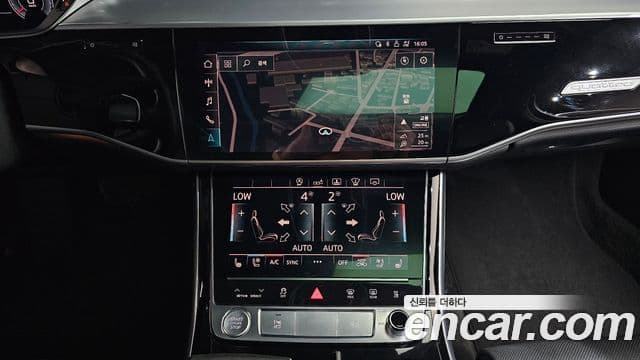 Audi A8 2020 — ფოტო 13/20
