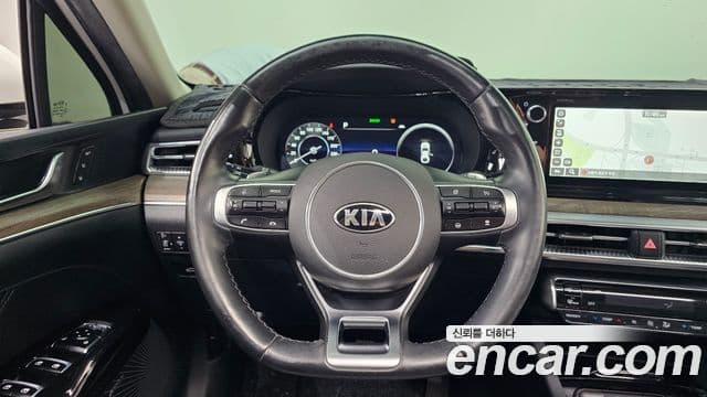 Kia K5 2021 — Şəkil 13/20