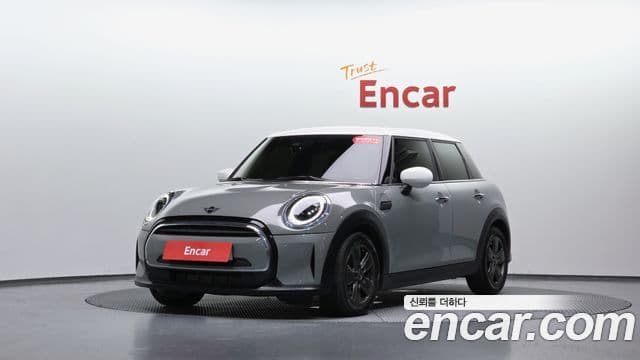 Mini Cooper 2022 — Photo 9/31