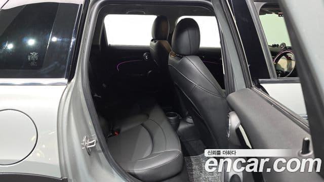 Mini Cooper 2022 — Photo 11/31