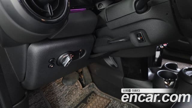 Mini Cooper 2022 — Photo 8/31