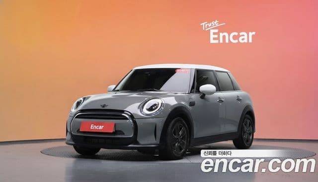 Mini Cooper 2022 — Photo 6/31