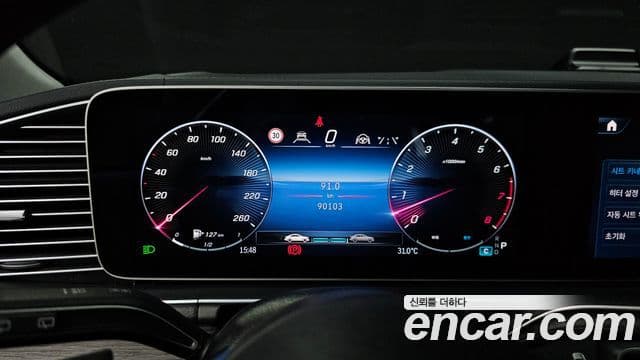 Mercedes-Benz GLE-Class 2023 — ფოტო 7/20