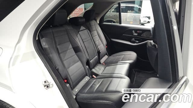 Mercedes-Benz GLE-Class 2023 — ფოტო 10/20