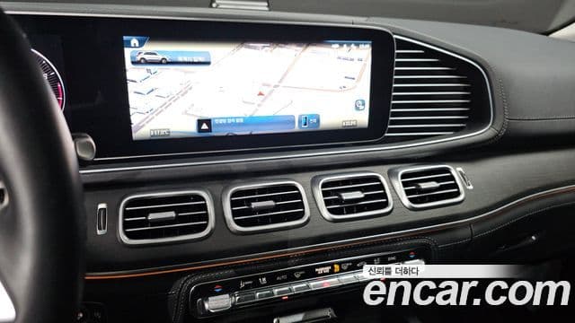 Mercedes-Benz GLE-Class 2023 — ფოტო 15/20